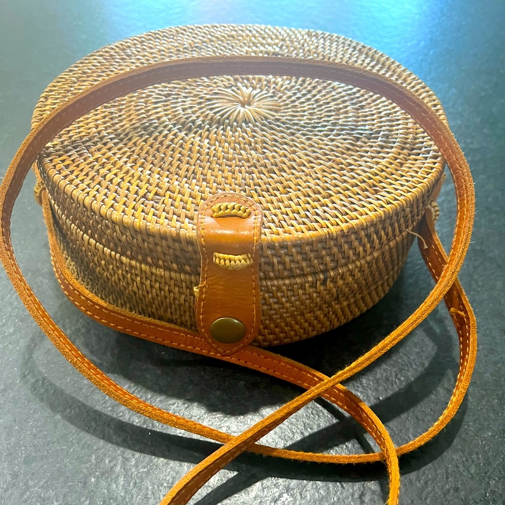Bossjoy handwoven rattan & leather crossbody bag